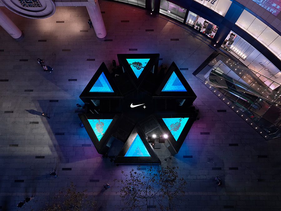 耐克戶外展臺(tái)搭建現(xiàn)場